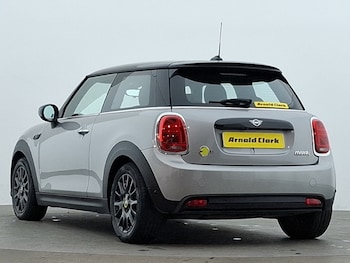 Used MINI Hatch 2023 for sale - 79457681: Photo