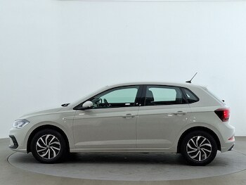 Used Volkswagen Polo 2024 for sale - 78099178: Photo