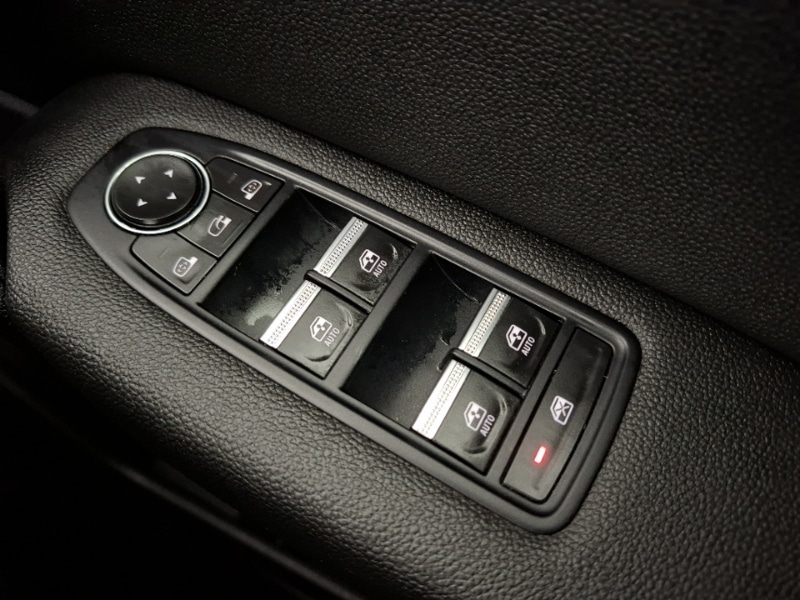 Used Renault Captur 2023 for sale - 77256870: Photo 18