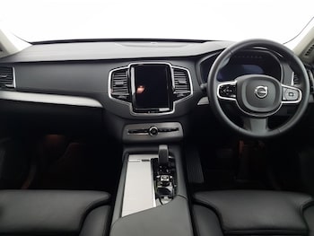 Used Volvo XC90 2024 for sale - 76135315: Photo 2