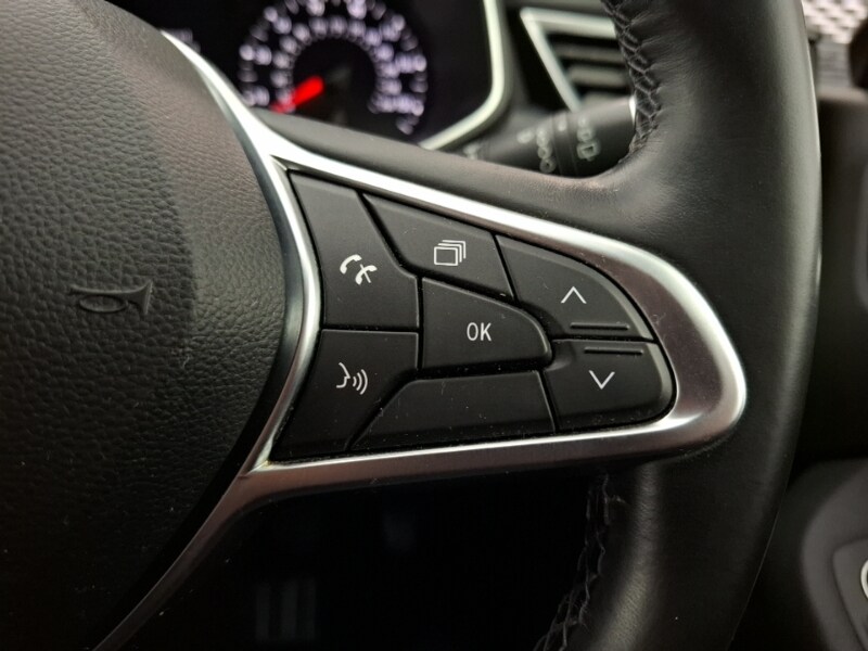 Used Renault Clio 2020 for sale - 77846798: Photo 15