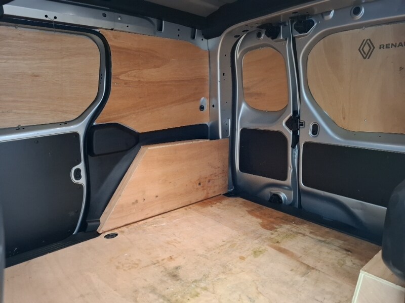 Used Renault Kangoo 2024 for sale - 76493442: Photo 6