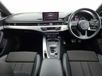 Used Audi A4 2017 for sale - 77928134: Photo