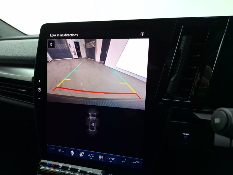 Used Renault Scenic E-Tech 2025 for sale - 76465438: Photo 11