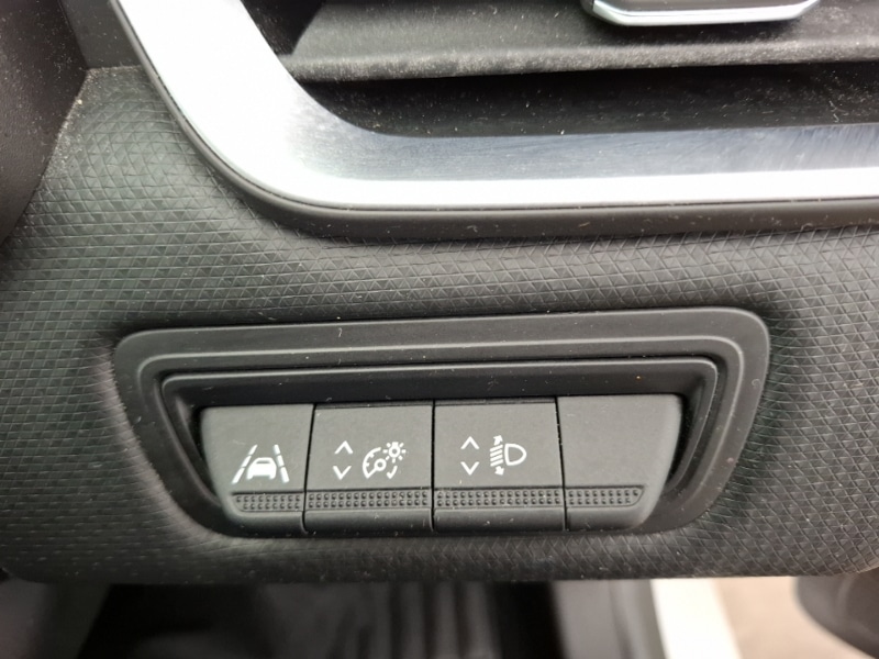 Used Renault Clio 2021 for sale - 76959046: Photo 17