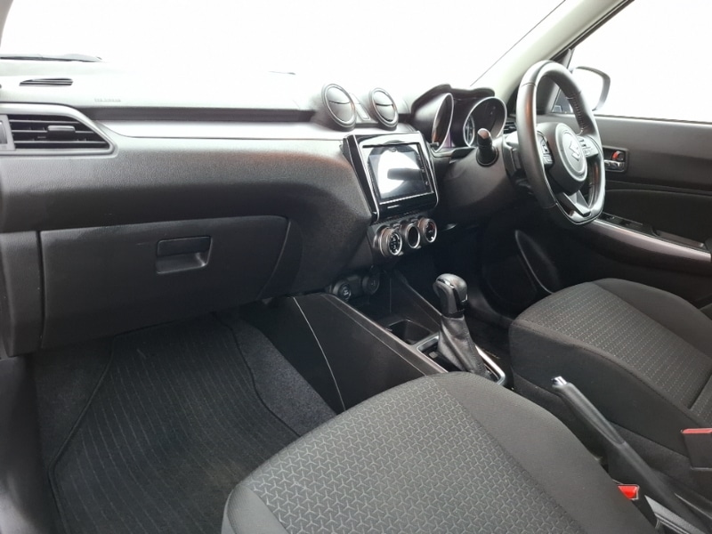 Used Suzuki Swift 2022 for sale - 77299505: Photo 5