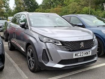 Used Peugeot 5008 2023 for sale - 79310810: Photo