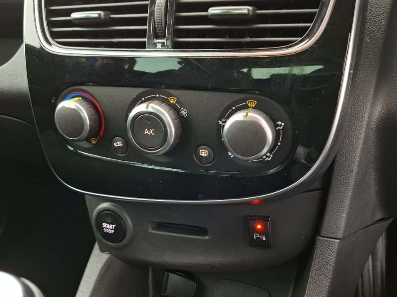 Used Renault Clio 2018 for sale - 77921967: Photo 16