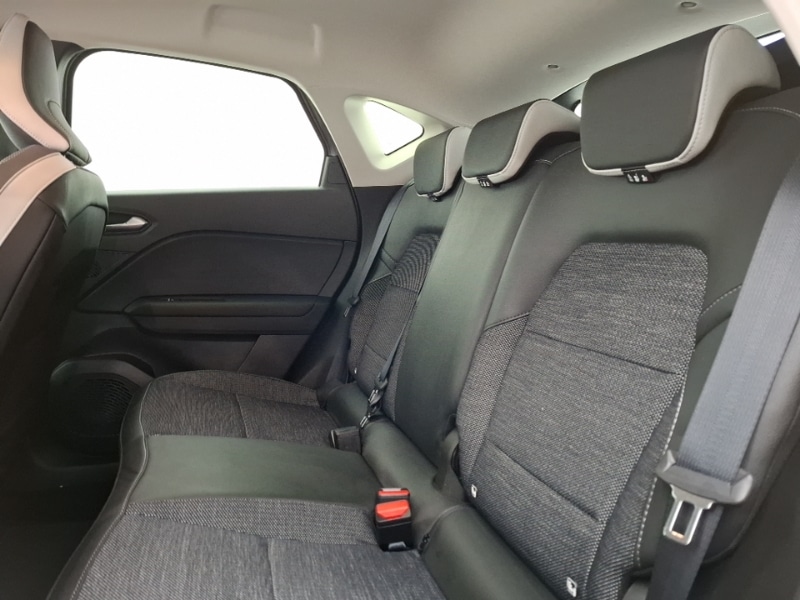 Used Renault Captur 2024 for sale - 77329639: Photo 6