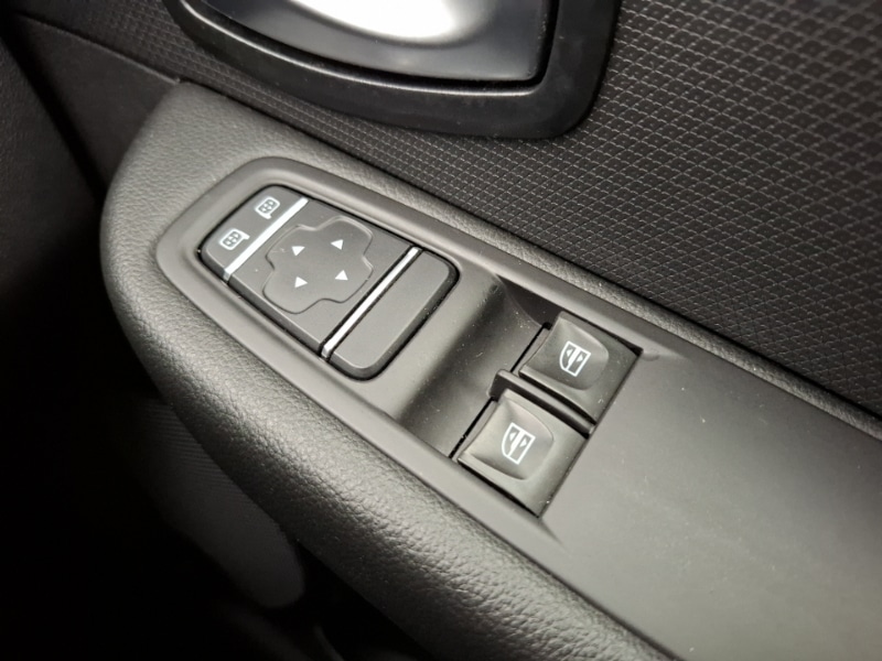 Used Renault Clio 2019 for sale - 76464968: Photo 19