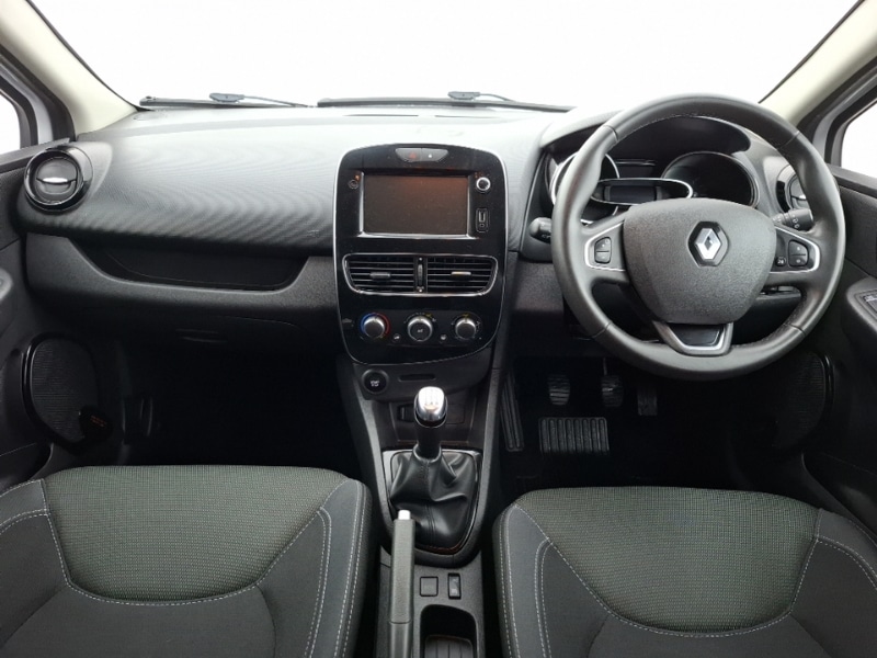 Used Renault Clio 2019 for sale - 76464968: Photo 2