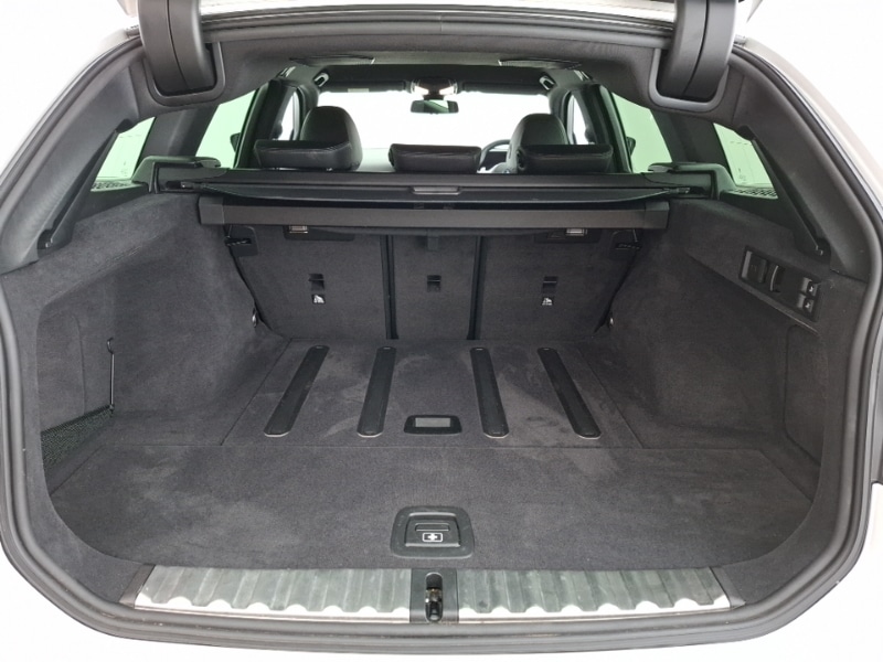 Used BMW 3 Series 2024 for sale - 77610893: Photo 8