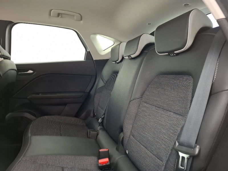 Used Renault Captur 2020 for sale - 76325503: Photo 6
