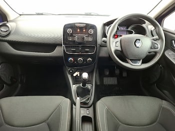 Used Renault Clio 2018 for sale - 77329636: Photo