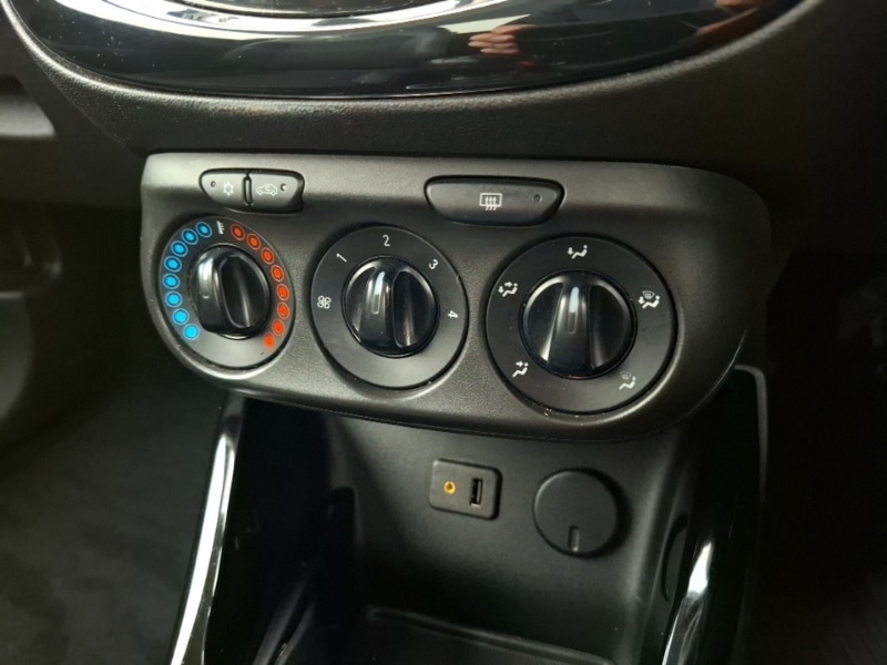 Used Vauxhall ADAM 2015 for sale - 77418855: Photo 16