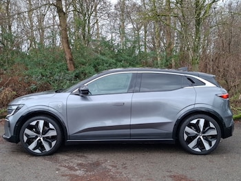 Used Renault Megane E Tech 2024 for sale - 77325322: Photo