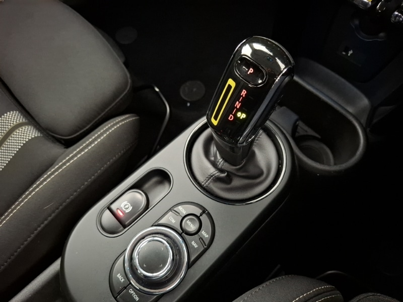 Used MINI Hatch 2021 for sale - 76365326: Photo 13