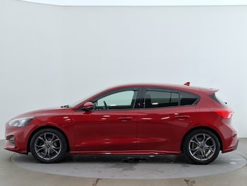Used Ford Focus 2020 for sale - 77827042: Photo