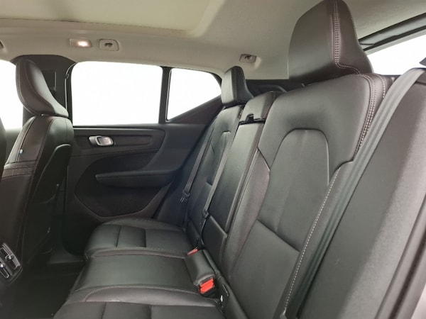 Used Volvo XC40 2024 for sale - 76289260: Photo 6