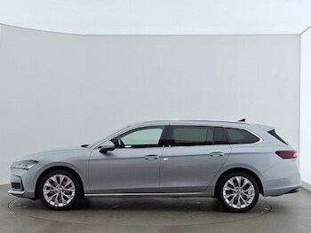 Used Skoda Superb 2024 for sale - 77265010: Photo