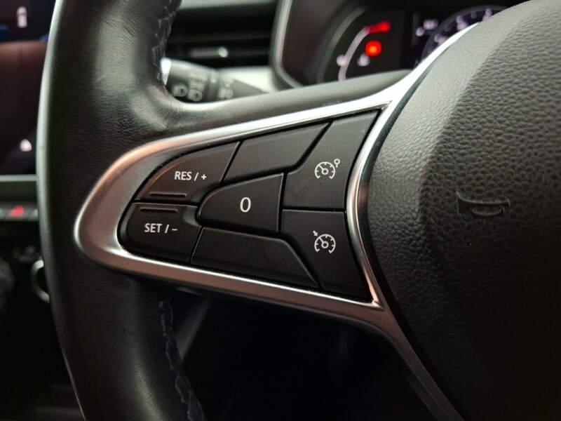 Used Renault Clio 2020 for sale - 77503152: Photo 14