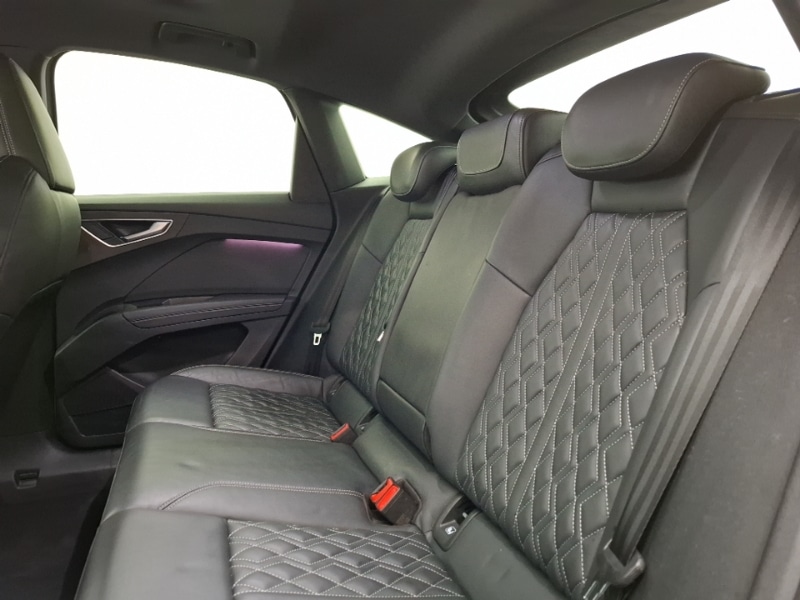 Used Audi Q4 e-tron 2022 for sale - 77873800: Photo 6