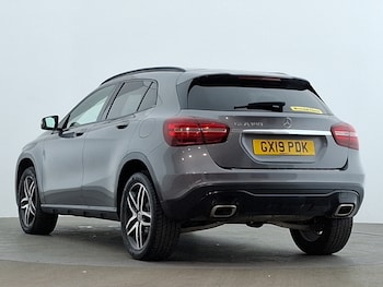 Used Mercedes-Benz GLA 2019 for sale - 78342356: Photo