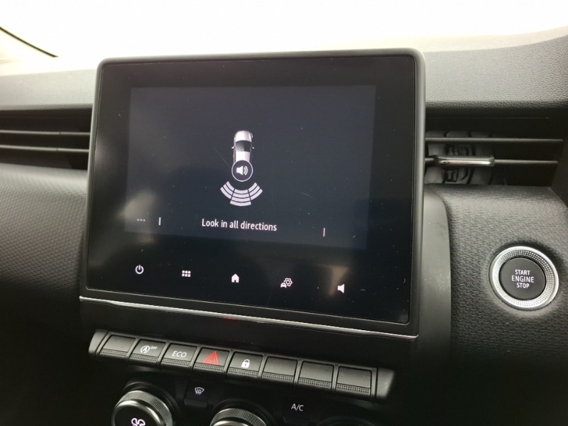 Used Renault Clio 2022 for sale - 76348597: Photo 11