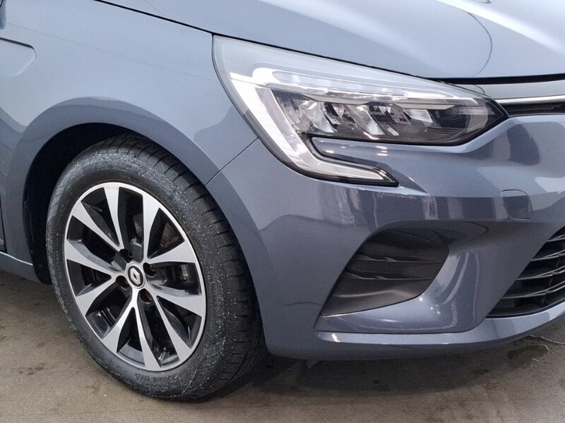 Used Renault Clio 2022 for sale - 76348597: Photo 9