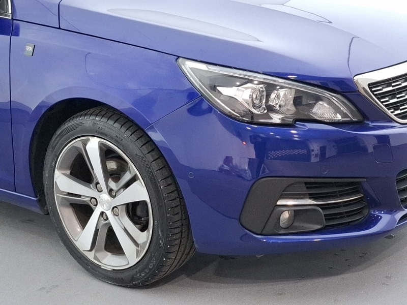 Used Peugeot 308 2018 for sale - 77921955: Photo 9