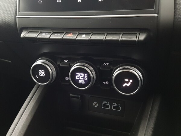 Used Renault Clio 2023 for sale - 76145471: Photo 16