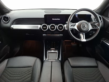 Used Mercedes-Benz GLB 2025 for sale - 78647304: Photo