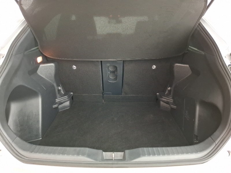 Used Toyota Yaris Cross 2023 for sale - 77596128: Photo 8