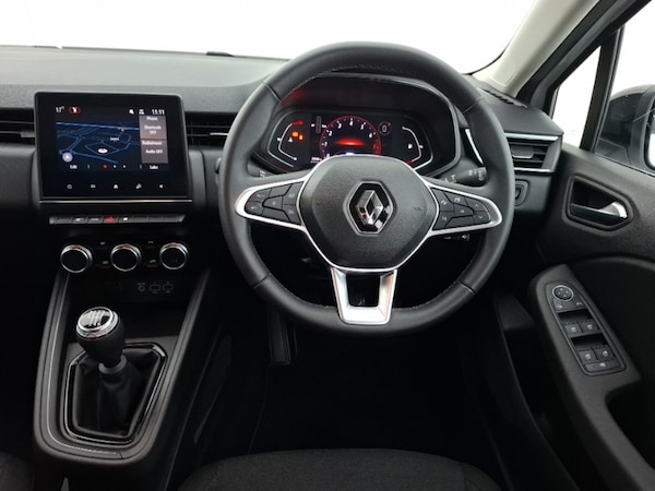 Used Renault Clio 2023 for sale - 76321617: Photo 7