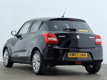 Used Suzuki Swift 2017 for sale - 76289232: Photo 3