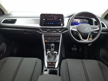 Used Volkswagen T-Roc 2024 for sale - 78924570: Photo