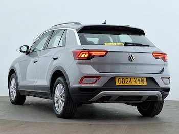 Used Volkswagen T-Roc 2024 for sale - 78924570: Photo