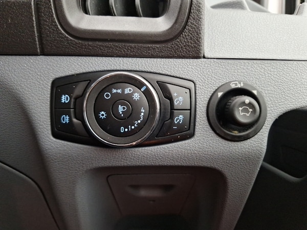 Used Ford Transit 2018 for sale - 74868154: Photo 18