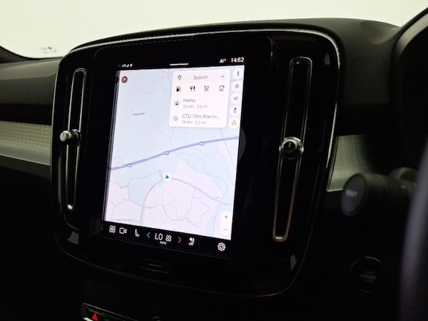 Used Volvo XC40 2023 for sale - 75640592: Photo 19
