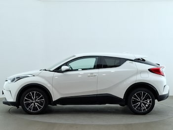 Used Toyota C-HR 2018 for sale - 78696176: Photo