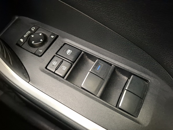 Used Toyota RAV4 2019 for sale - 76321620: Photo 18