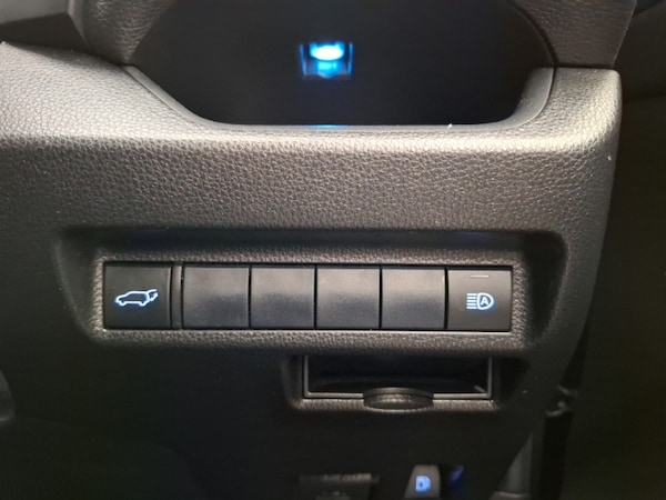 Used Toyota RAV4 2019 for sale - 76321620: Photo 19