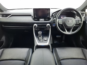 Used Toyota RAV4 2019 for sale - 76321620: Photo 2