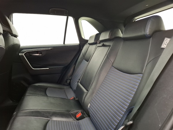 Used Toyota RAV4 2019 for sale - 76321620: Photo 6