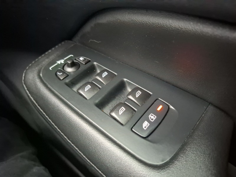 Used Volvo V60 2022 for sale - 77405460: Photo 14