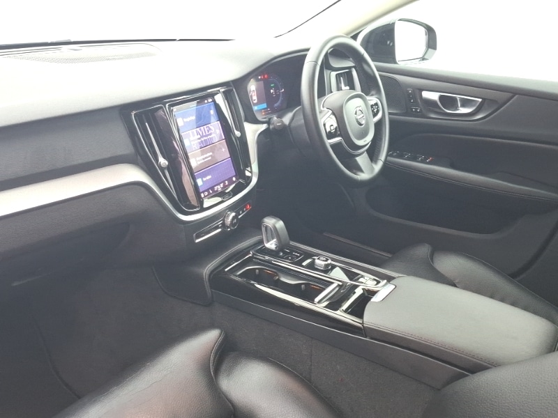 Used Volvo V60 2022 for sale - 77405460: Photo 5