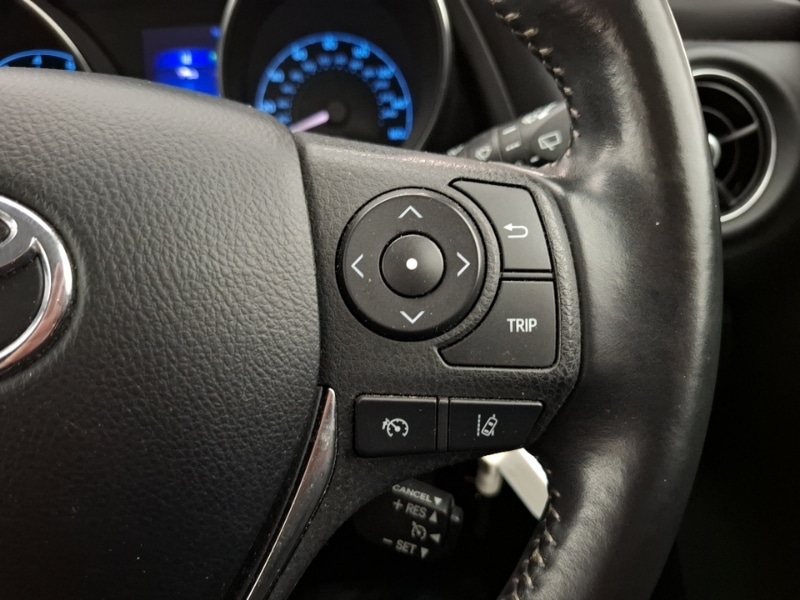 Used Toyota Auris 2018 for sale - 77716929: Photo 15