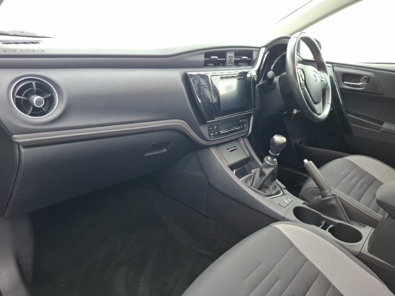 Used Toyota Auris 2018 for sale - 77716929: Photo 5