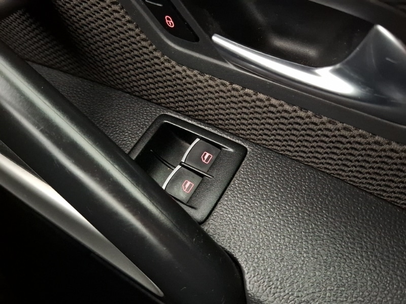 Used Volkswagen Scirocco 2017 for sale - 78013541: Photo 18