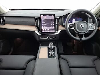 Used Volvo XC90 2025 for sale - 78856667: Photo